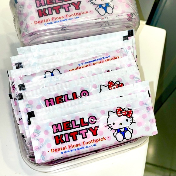🩷 Hello Kitty dental flosser toothpick individual single pack travel floss pick - Picture 4 of 4